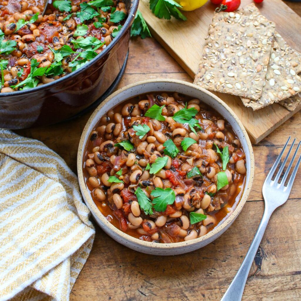 Black Eyed Peas with Tomatoes and Onions | Evesfit